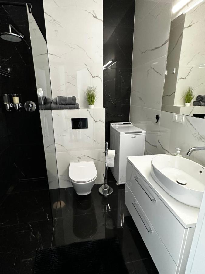 Апартаменты Platinium De Lux Apartament Варшава Экстерьер фото